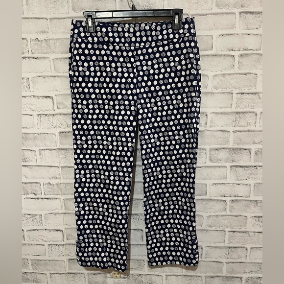 Lilly Pulitzer Pants - Lilly Pulitzer Palm Beach Fit navy blue with white lemon print cropped pants 2